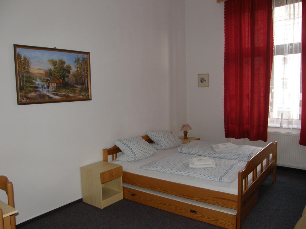 Hotel Filip Ceske Budejovice Værelse billede