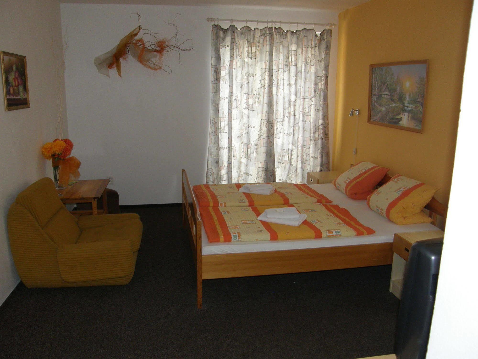 Hotel Filip Ceske Budejovice Eksteriør billede